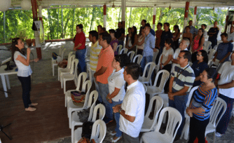 Organizan retiro espiritual para  continuar la construcción de un templo