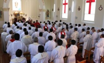 Invitan a sacerdotes a participar en  el Retiro de Adviento para el Clero