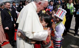 La pequeña y acosada comunidad católica de Bangladesh espera con ansias al Papa