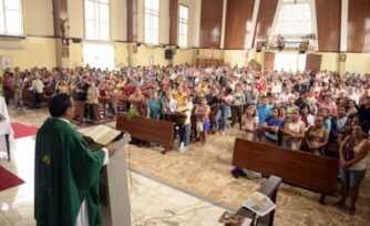 Frente el cambio de Arzobispo, se aclara a sacerdotes duda litúrgica