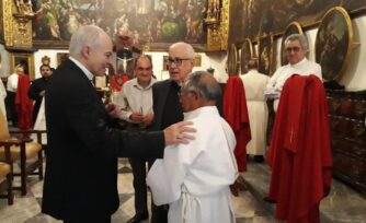 Conviven el Card. Carlos Aguiar y miembros del Cabildo Metropolitano