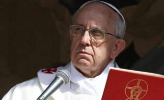 Entréguense a la justicia: Papa Francisco a abusadores