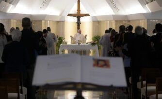 Homilía del Papa: La alegría cristiana es la paz