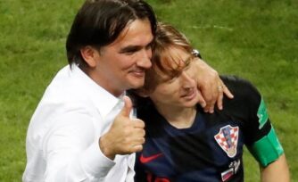 Rosario en mano, el entrenador de Croacia sigue haciendo historia: «Dios está a diario en mi vida»