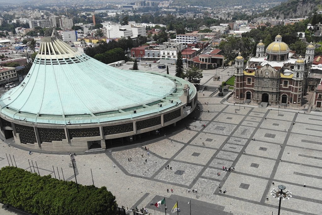 La Basílica de Guadalupe es el santuario mariano más visitado del mundo.