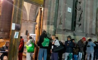 Iglesia en La Merced abre dormitorio para personas sin hogar