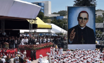 Óscar Romero: Dos martirios y una esperanza