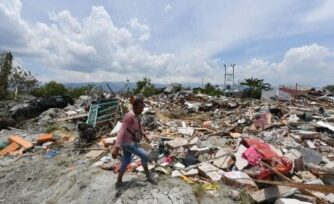 El Papa Francisco apoya a la población de Indonesia afectada por terremoto y tsunami