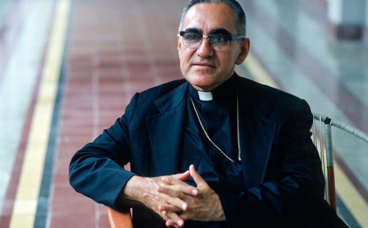 San Óscar Romero fue Arzobispo de San Salvador y declarado mártir de la Iglesia Católica.