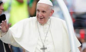 Papa Francisco se despide de Panamá