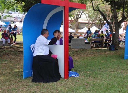 El parque donde los peregrinos de la JMJ se reconcilian con Dios