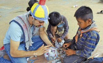 ¿Cómo acercar a un adolescente al voluntariado?