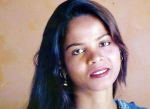 Asia Bibi llegó a Canadá y está a salvo con sus hijas