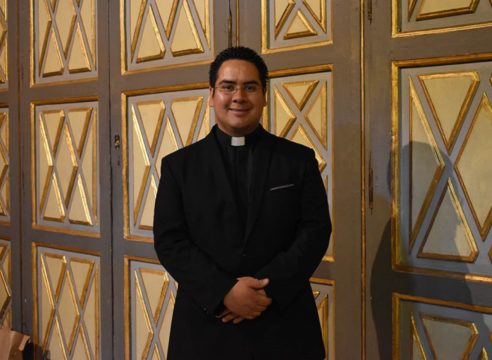 La comunidad que impulsó una vocación sacerdotal