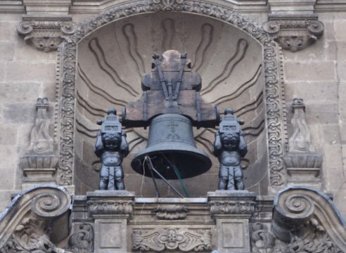 La Campana de Dolores fue dedicada a San José, protector de la familia