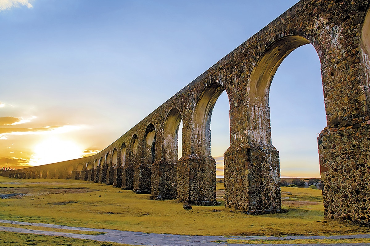 Tepotzotlán también es destacada por los Arcos del Sitio.