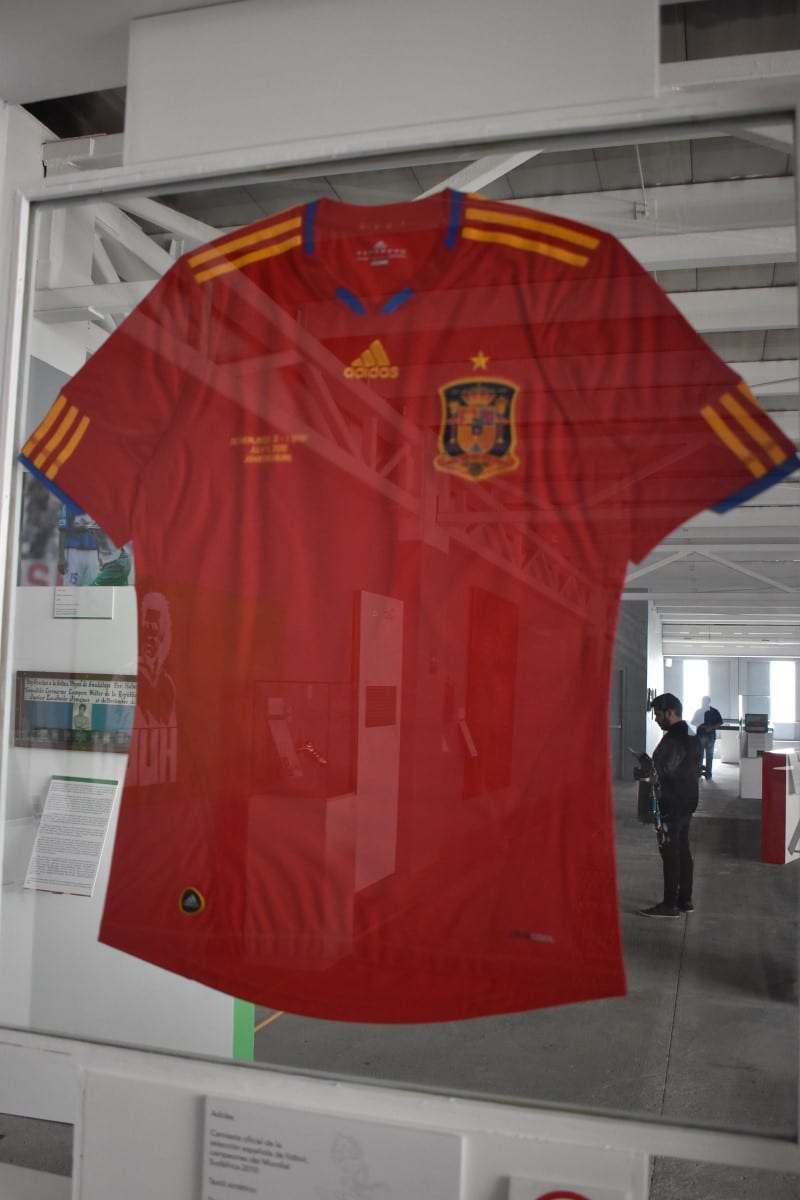 Playera de la selección de España, que ganó la Copa FIFA 2010. Foto: Ricardo Sánchez.