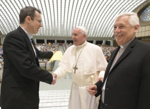 Papa: la oración despierta la fraternidad, rompe barreras y cruza fronteras