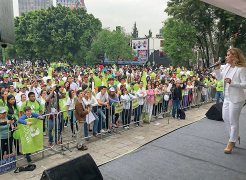 Dijo sí a la vida y decidió ser madre adolescente: "valió la pena por mi hija"