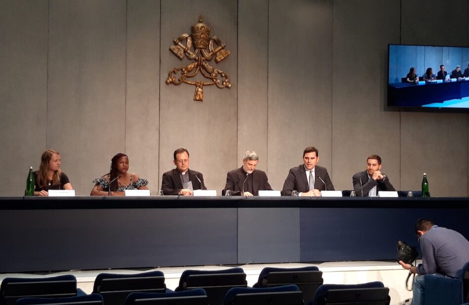 Inicia el Foro Internacional de los Jóvenes en el Vaticano