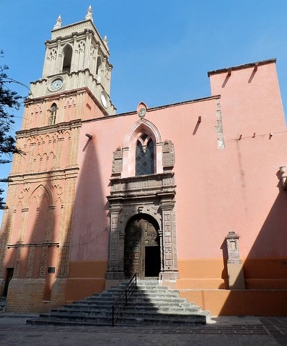 La iglesia de San Rafael en San Miguel de Allende.