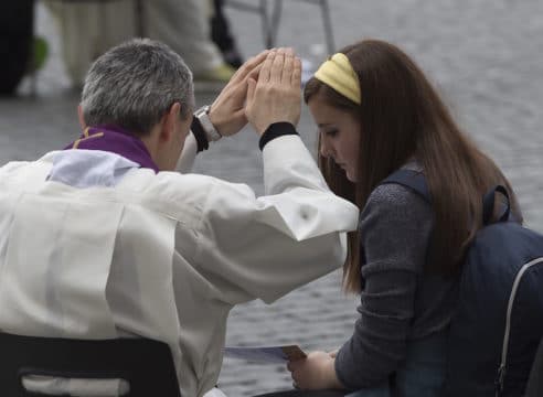 Sobre la importancia del foro interno y la inviolabilidad del sigilo sacramental