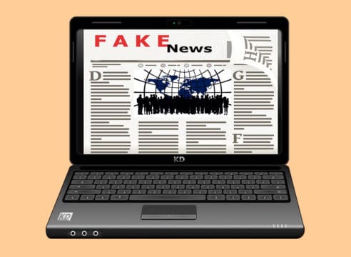 4 pasos para combatir y no caer en las fake news