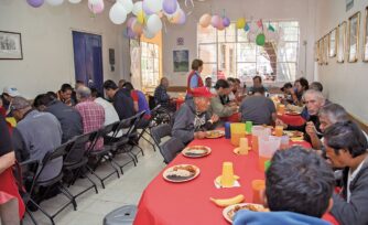 El movimiento que alimenta a personas en situación de calle