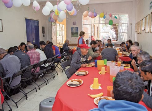 El movimiento que alimenta a personas en situación de calle