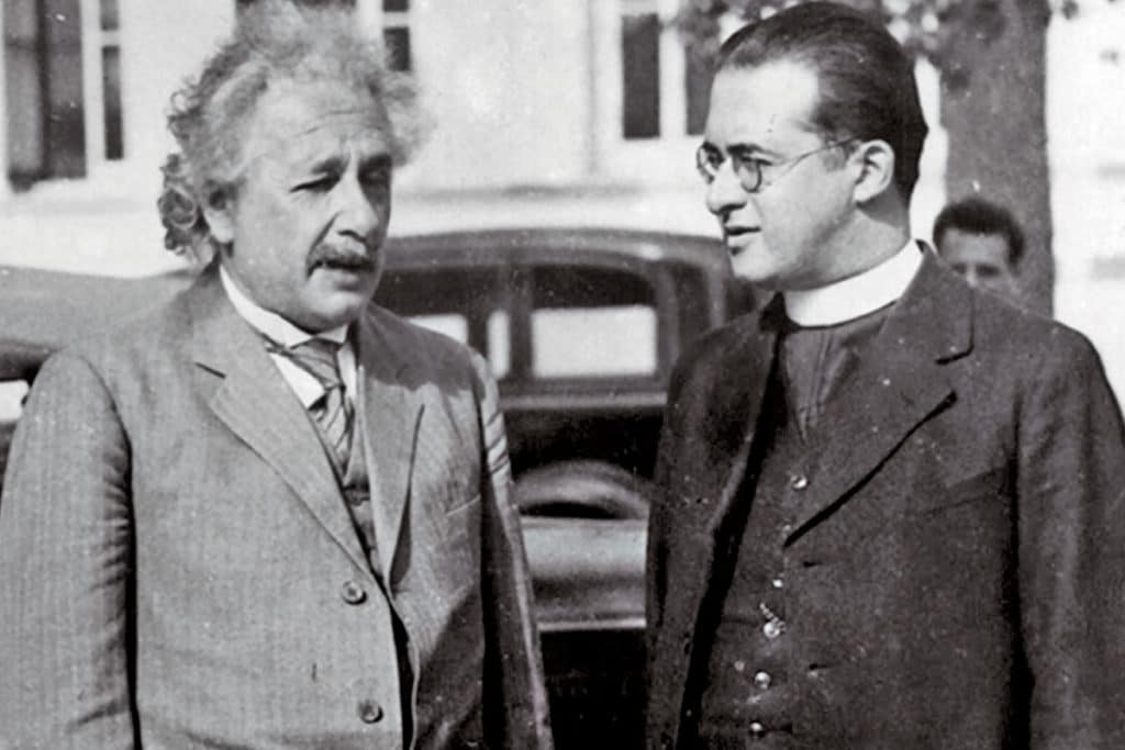 Albert Einstein con el sacerdote Georges Lemaître, teórico del Big Bang.