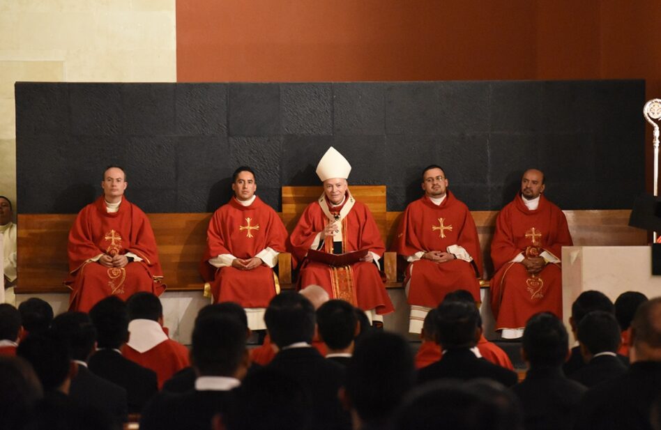 "Dios espera que ustedes sean muy buenos presbíteros": Cardenal Aguiar