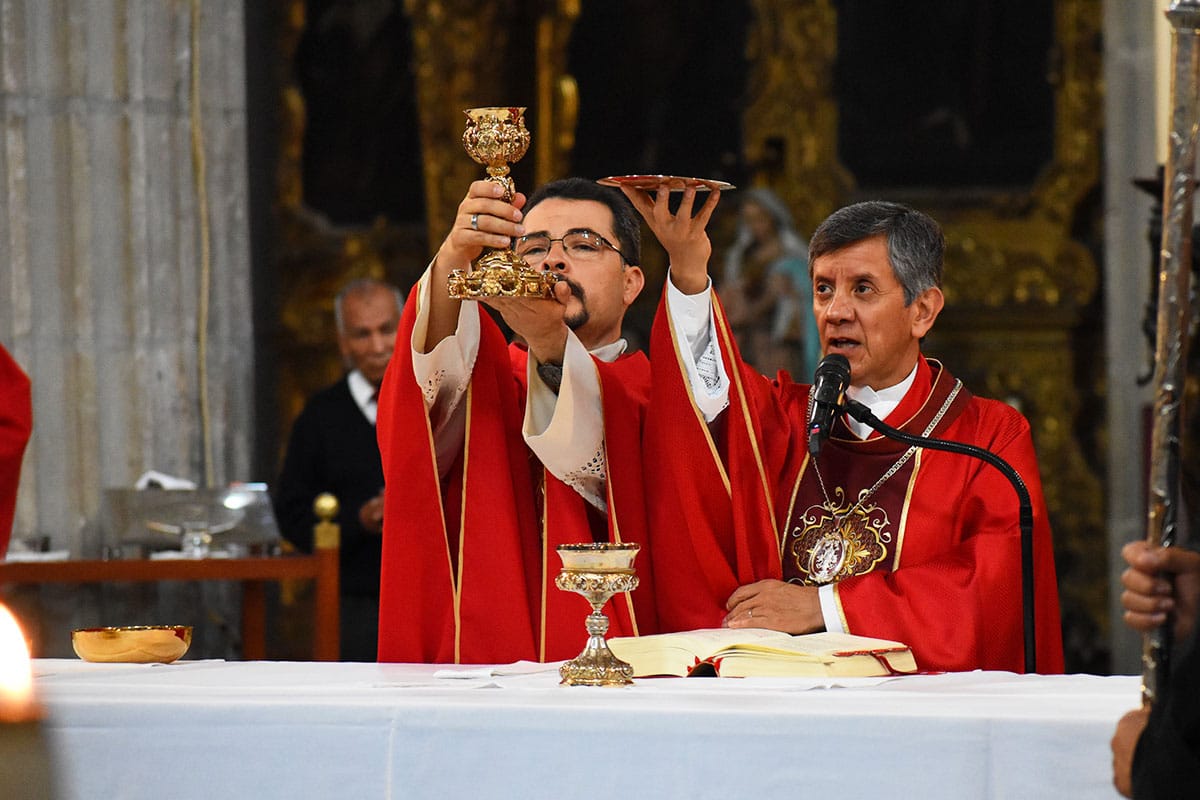 Padre Ricardo Valenzuela