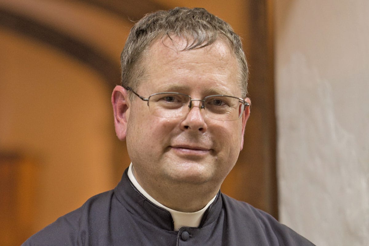 Padre Kennet Fryar, rector de la Capilla de la Inmaculada Concepción. Foto: María Langarica