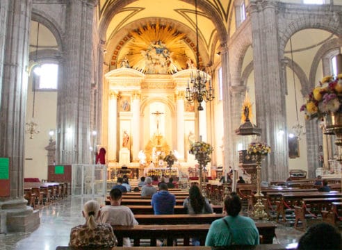 El Sagrario Metropolitano, belleza que invita a orar