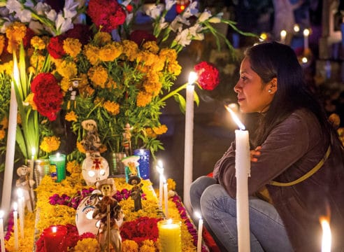 Así puedes ganar la indulgencia por un difunto todo noviembre