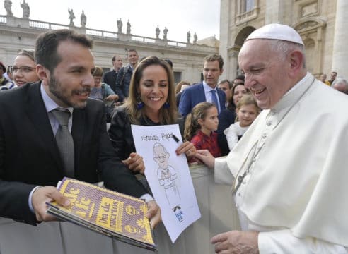 El día que el Papa Francisco conoció Desde la fe… ¡y le gustó!