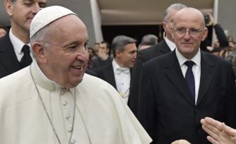 El Papa Francisco acepta renuncia del jefe de la Gendarmería Vaticana