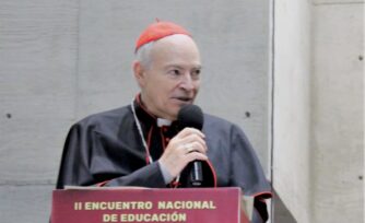 Cardenal Aguiar: La Iglesia y la familia, fundamentales en la educación