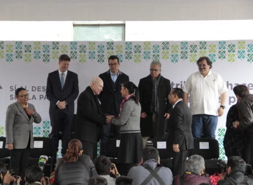 Cardenal Aguiar: “La sociedad vive mejor sin armas en los hogares”