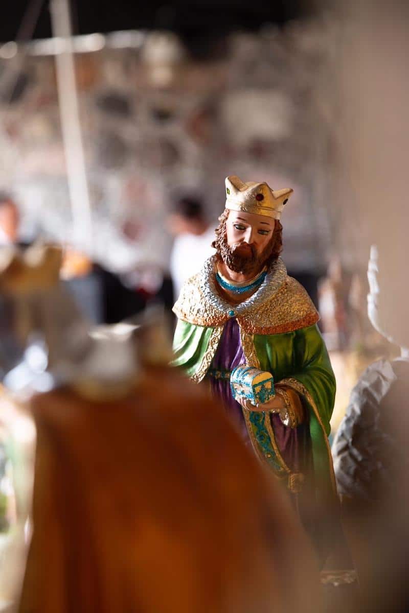 Figura de los Reyes Magos en el Nacimiento o Pesebre navideño. Foto: María Langarica