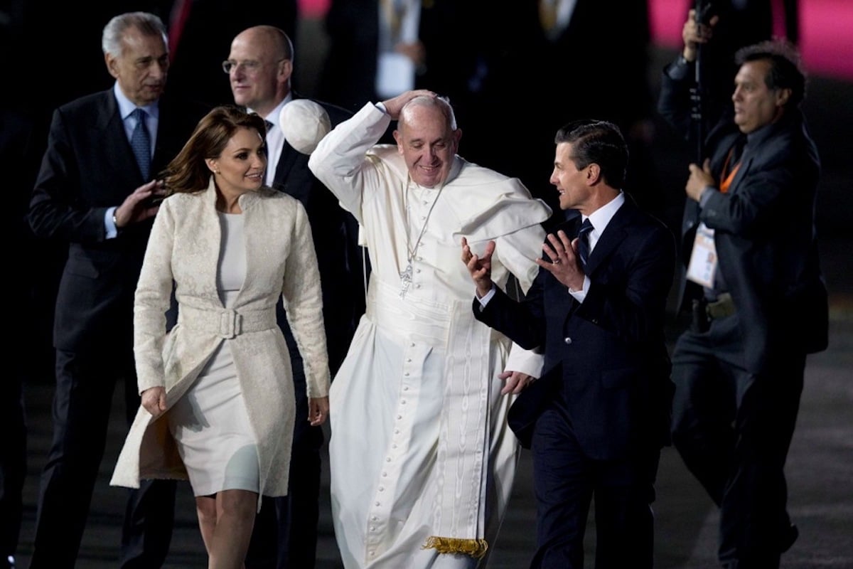 El Papa Francisco fue recibido en por el Presidente Peña Nieto en su visita de febrero de 2016.