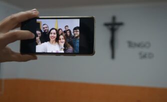 10 apps católicas que te ayudarán a crecer en la fe y la oración