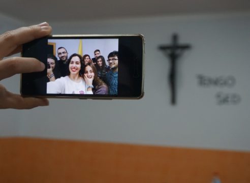 10 apps católicas que te ayudarán a crecer en la fe y la oración