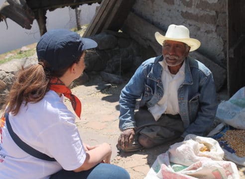 Déjate conmover por las experiencias de estas 4 jóvenes misioneras