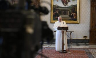 Papa Francisco: Demos a conocer a Jesús con el ejemplo