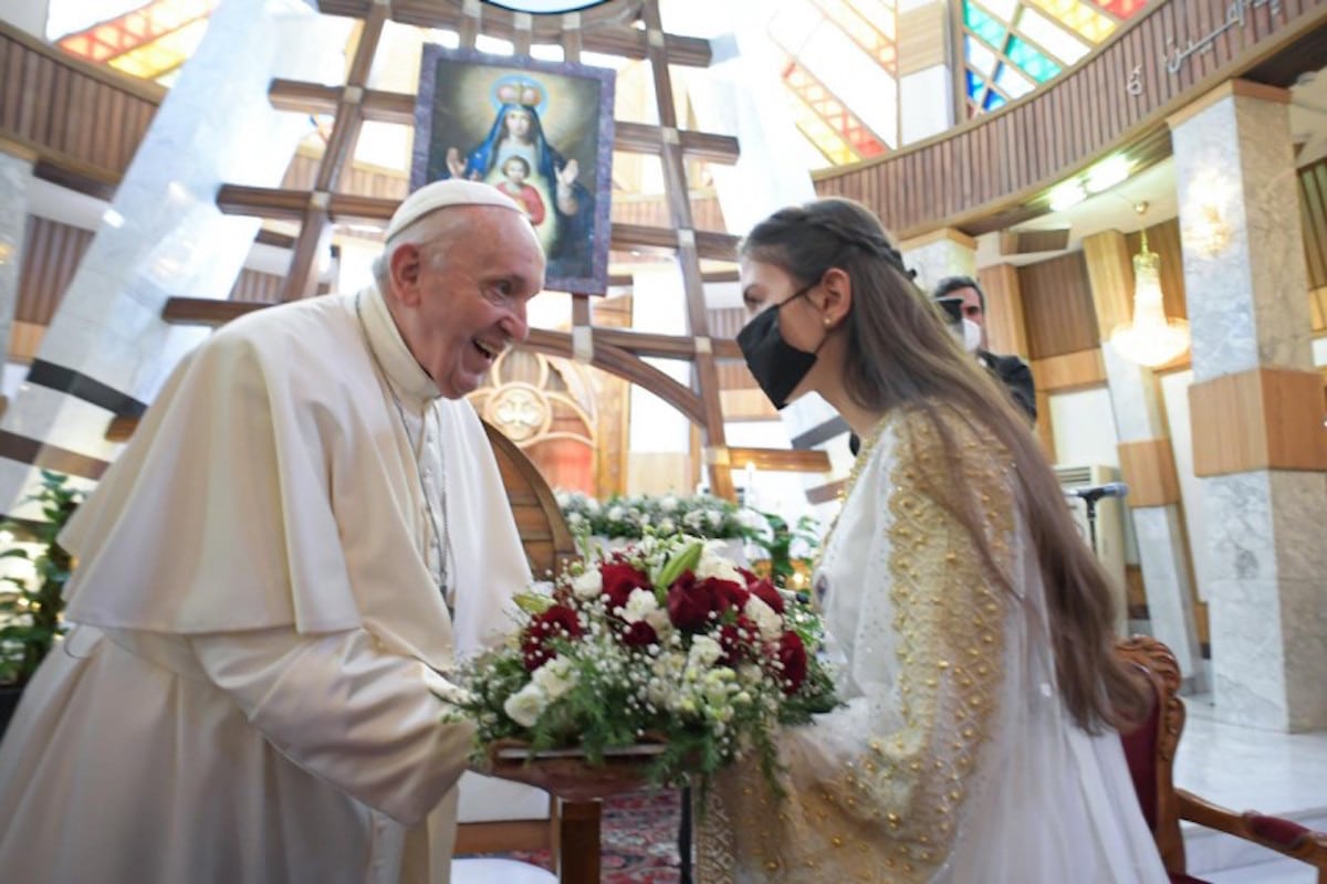 El Papa Francisco en la catedral siria de Nuestra Señora de la Salvación, en Bagdad, Irak. Foto: Vatican Media