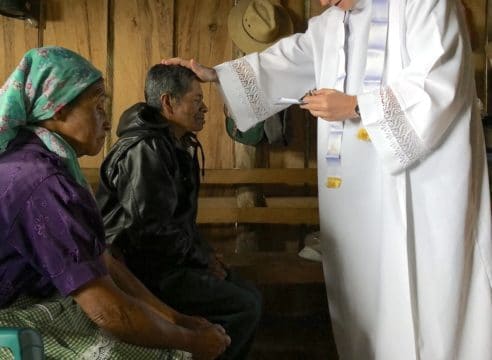 Oraciones para bendecir a los enfermos en la familia