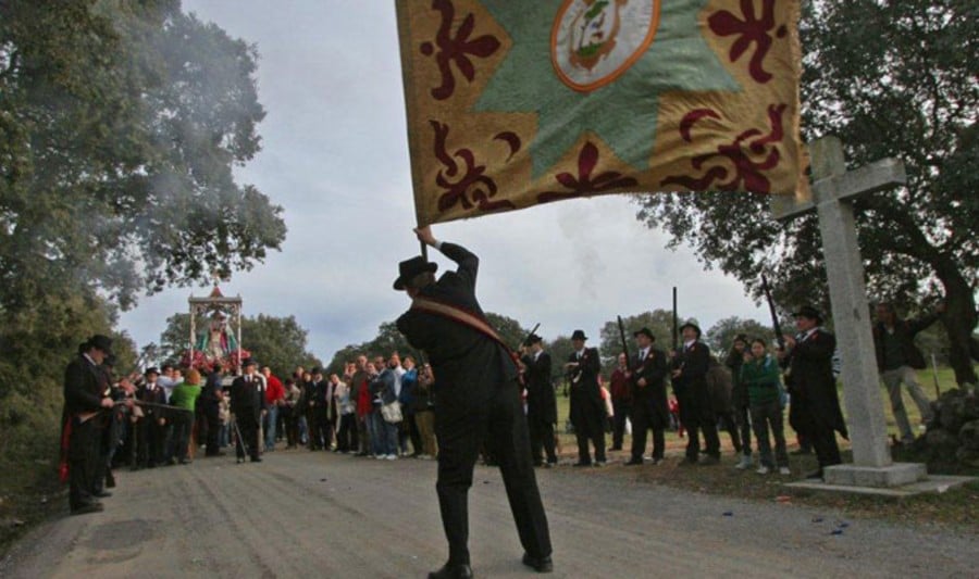 La Virgen de Luna en procesión. Foto: http://www.cofradiavirgendeluna.org/