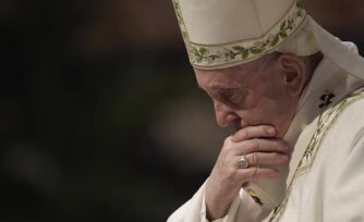 El Papa Francisco llama la paz entre Israel y la Franja de Gaza