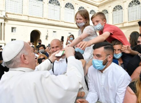 Francisco: Cuidado con los cristianos que se creen dueños de la verdad